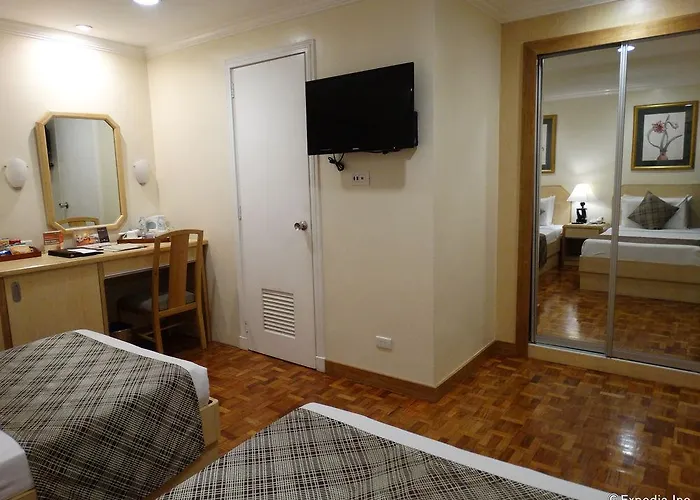 Lotus Hotel 3*
