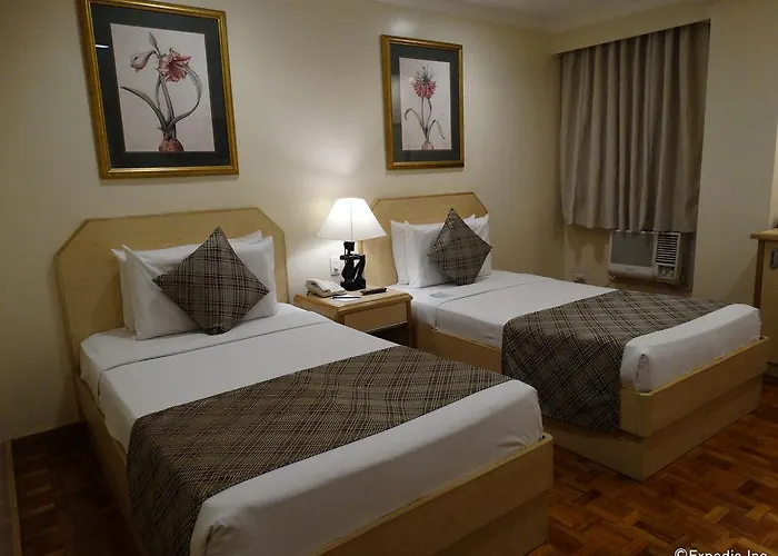 Lotus Hotel 3*
