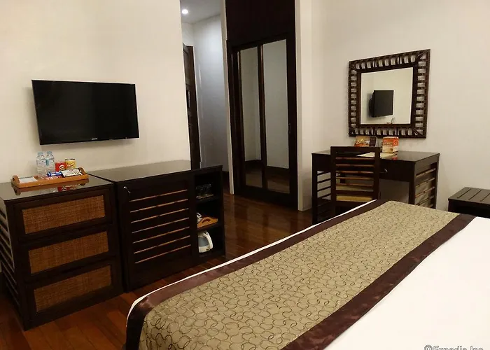 Lotus 3* Manila