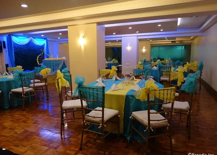 Lotus Hotel 3*
