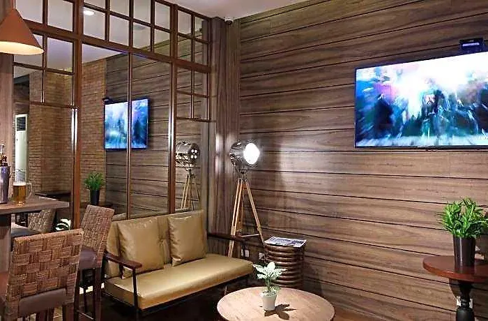 Lotus Hotel 3*